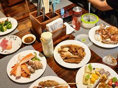 -广州万富希尔顿酒店·感趣自助餐厅·金秋蟹宴生蚝海鲜刺身