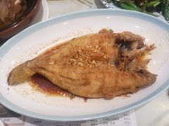 蒜香脆皮黄花鱼-新世界餐厅(万达店)