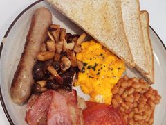 -Common Table · Brunch & Coffee