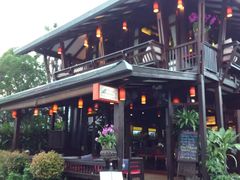 -Dash Teak House