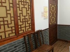 等位区-新虹楼饭庄(崇明陈家镇店)