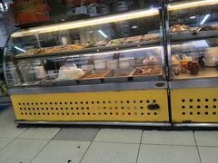 面包甜点陈列柜-万顺啤酒屋(皇寺路店)