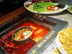 -老牌坊云南鱼豆花火锅(哈西万达店)