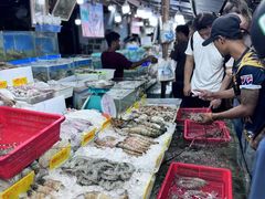 -拉威海鲜市场
