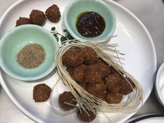 金牌干炸丸子-京味斋·北京烤鸭(北京南站洋桥店)