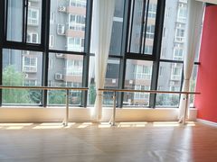 -北京红舞鞋少儿形体舞蹈教育(高新融侨城校区)