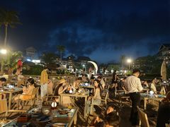 -亚龙湾希尔顿自助餐厅·海鲜·烧烤·沙滩BBQ·现场乐队