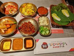 -草家酱蟹炭火烤肉店(珲春南路一店)