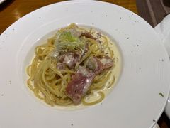 奶油腌肉蘑菇面-LUCCA卢卡西班牙海鲜饭(远洋广场店)