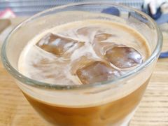 拿铁两杯-无牌咖啡&酒馆