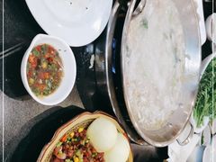 -老来福·非遗酸汤兔(凯旋路店)