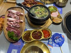 -金会长自助海鲜·烤肉(人民广场店)