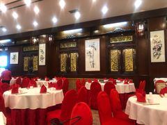 大堂-九花山烤鸭店