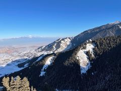 -丝绸之路山地度假区滑雪场