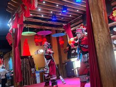 -老滇山寨•云南特色菜•地方菜•民族风情歌舞表演(金碧店)