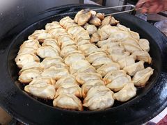 -黄阿姨锅贴大王(万航渡路店)