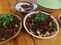热拌牛肉-人和水上飘(第一家店)