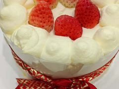 爆富草莓动物奶小蛋糕-美事客·面包·蛋糕·甜品(CBD店)