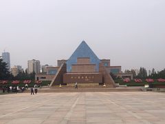 -上海市龙华烈士陵园