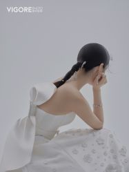 -雪中彩影婚纱摄影·微光艺术中心