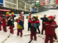 -乔波室内滑雪场
