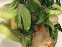 时蔬炒石斑鱼-帝苑酒家
