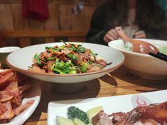 宣威小炒肉-老滇山寨•云南特色菜•地方菜•民族风情歌舞表演(金碧店)