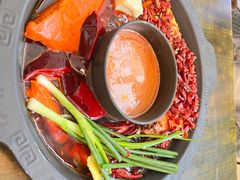 -黄潇洒老火锅(九眼桥宏济巷店)