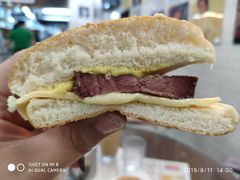 芝士咸牛利包-兰芳园(上环店)