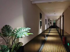 -万泊酒店(长沙五一广场国金中心店)