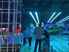 -世代星球·保龄球·镭战真人CS·团建(杨浦店)