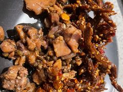 -鑫记婆婆兔·成都特产·兔头手撕兔(太古里店)
