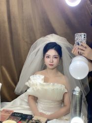 -都市丽人婚纱摄影