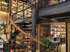 -半山书局(新世纪商城店)