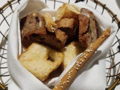-Mogul Eatery·大亨餐酒馆