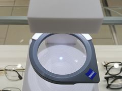 -美式眼镜·授权蔡司.依视路.尼康.豪雅.明月(南翔印象城店)