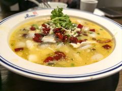 -聚汇三少·龙虾·中餐厅(莫邪路新天地店)