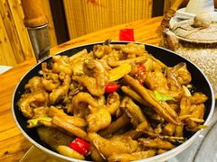 -滇香肴·云南菜蒸汽石锅鱼(云南北路店)