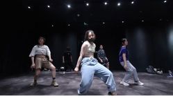 -CASTER跳舞俱乐部