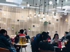 大堂-奈雪的茶(市百一店)