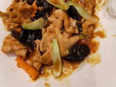 滑溜肉片-添福来墨鱼饺子 · 海鲜东北菜(大连星海·黄浦路店)