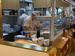 -李与白包子铺(桐梓林店)