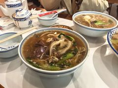 -邱芳粉店(迎宾大道旗舰店)