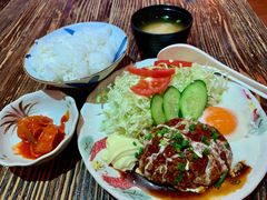 日式牛肉汉堡定食-平成屋·午肴夜酒(四川北路店)