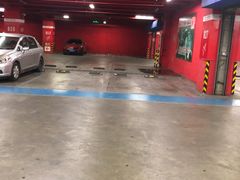-欧尚超市苏州店停车场(金鸡湖路店)