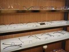 -优医视平价眼镜超市蔡司依视路折扣(小马厂店)