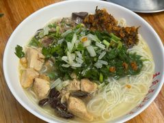 -文山荷鲜居(翠湖店)