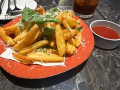 -LESCEDARS Brasserie Bistro香柏树