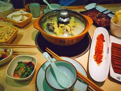 -骨味坊·十二年老店(宝业东城广场店)