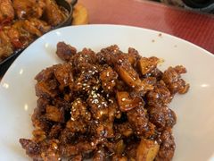 黑蒜子牛肉粒-桃子餐厅·天津菜(红星路直营店)